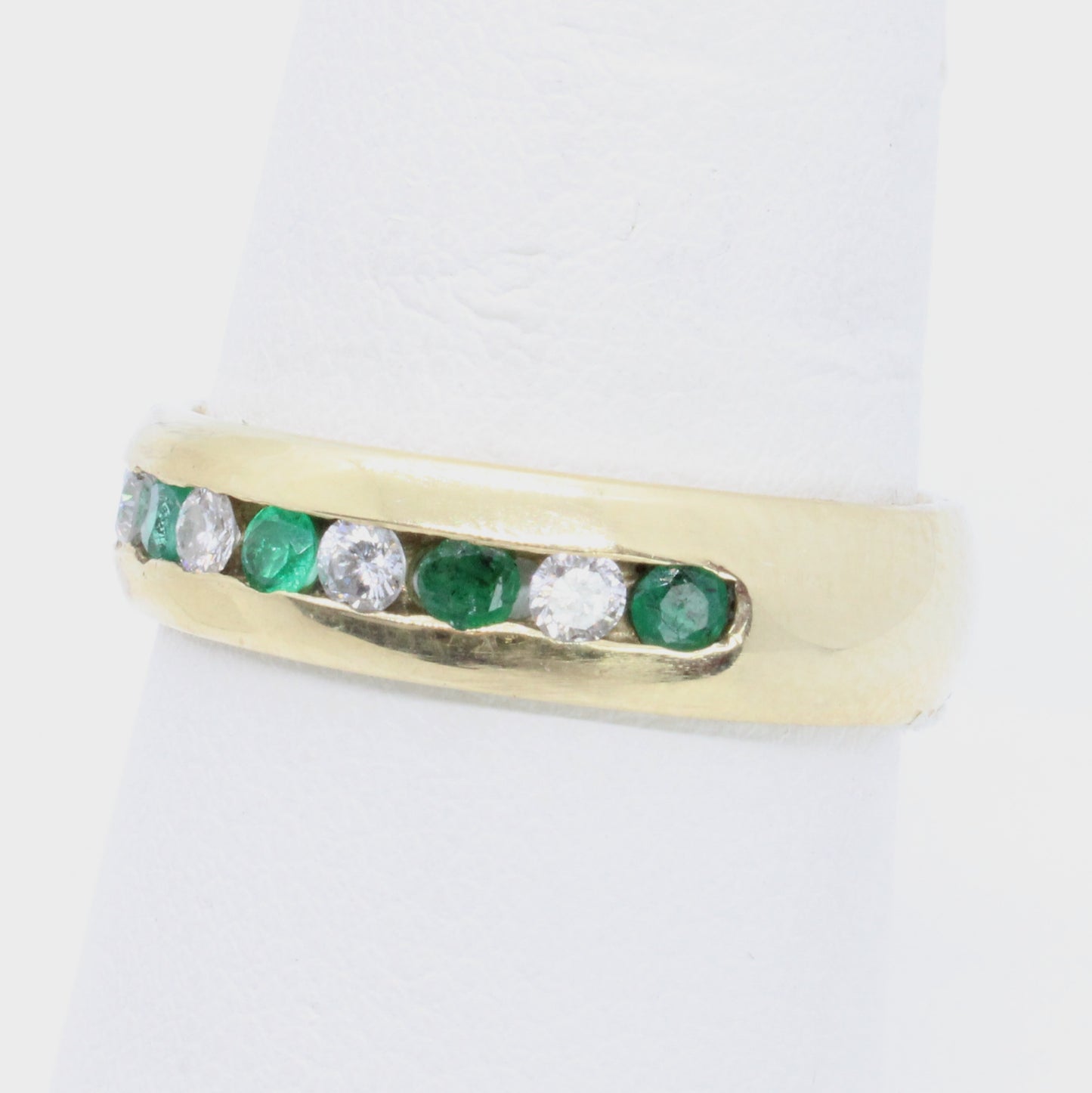 0.50 Ct Diamond & Emerald Band In 14k Gold