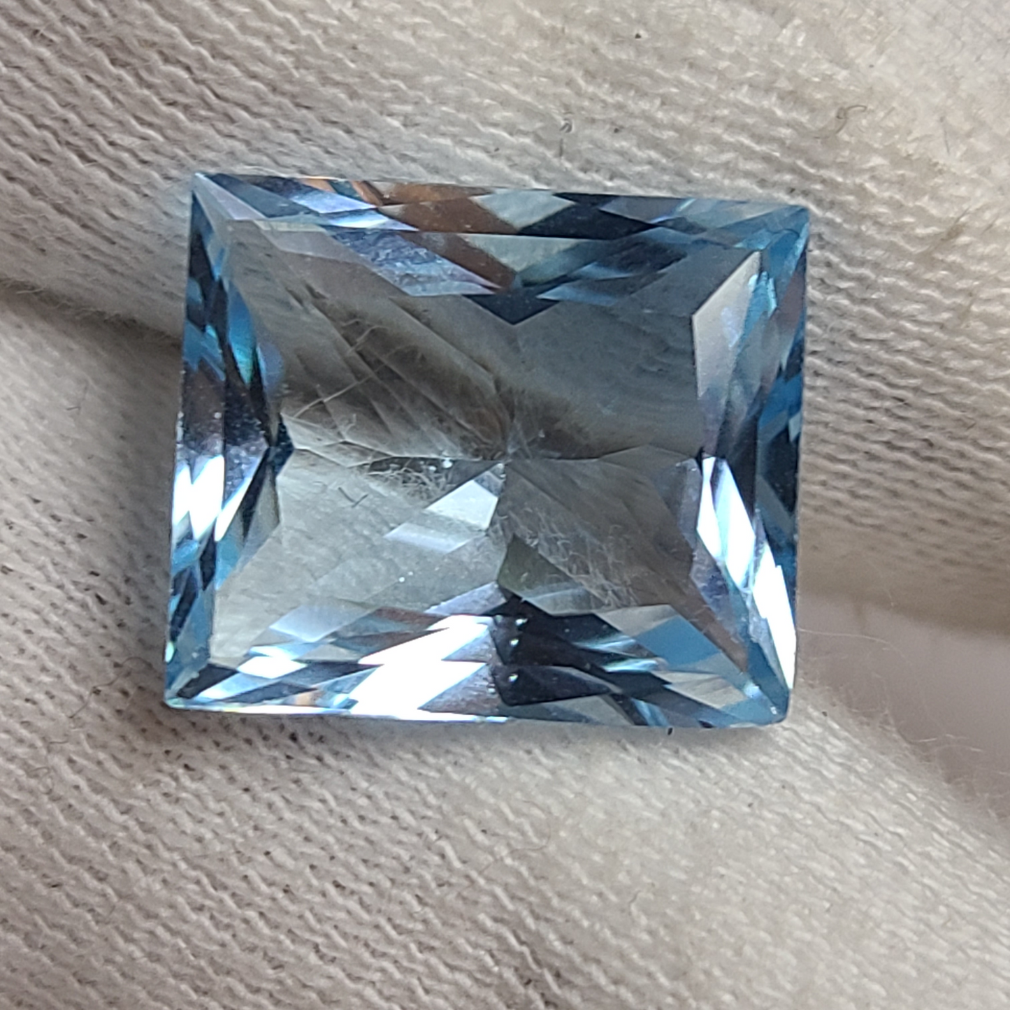 11.21 Ct Blue Topaz | Northern Gem Supply